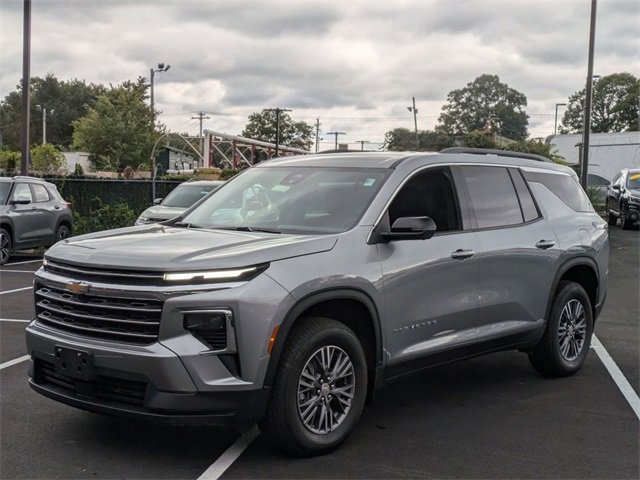 2026 Chevrolet Traverse photo 7