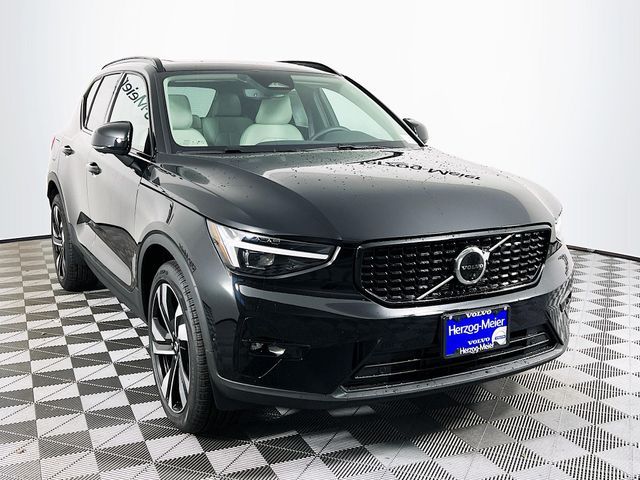 2026 Volvo XC40 Ultra's photo