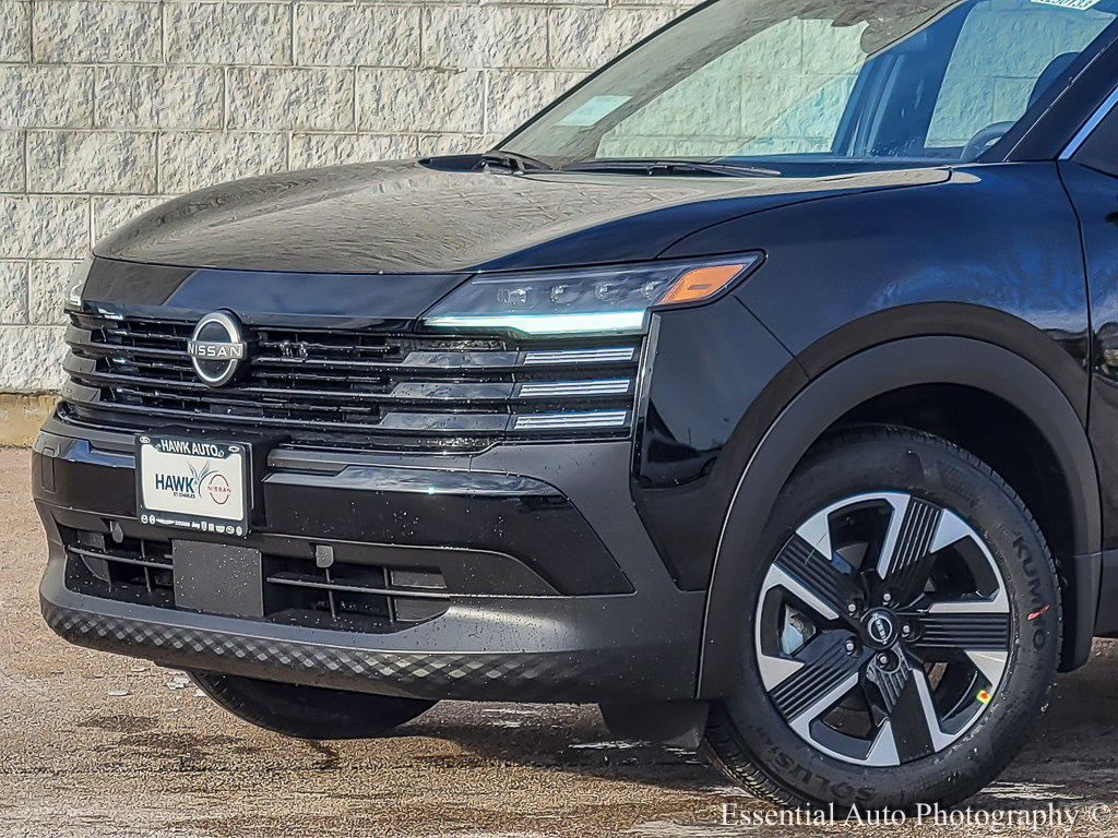 2025 Nissan Kicks SV photo 2