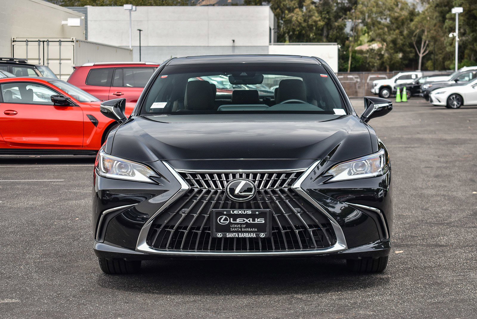 2025 Lexus ES 300h photo 2