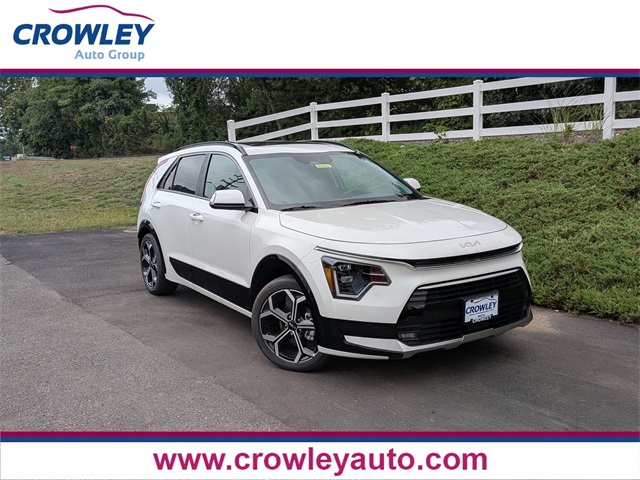 2025 Kia Niro SX Touring's photo