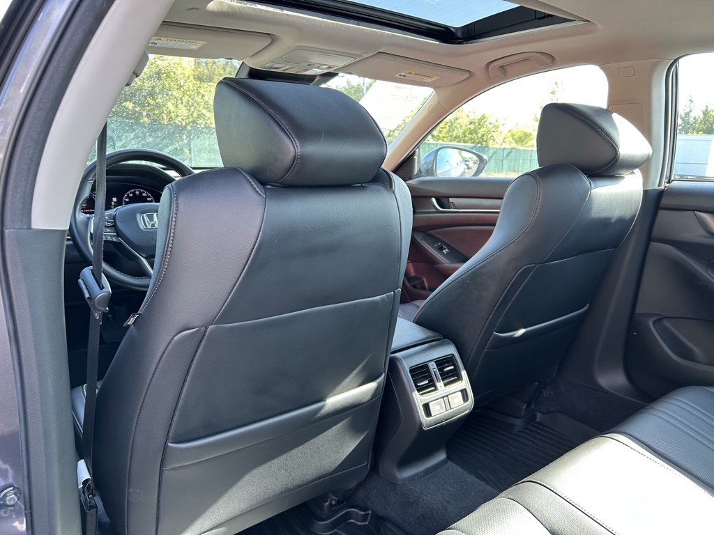 2022 Honda Accord Hybrid Touring photo 21