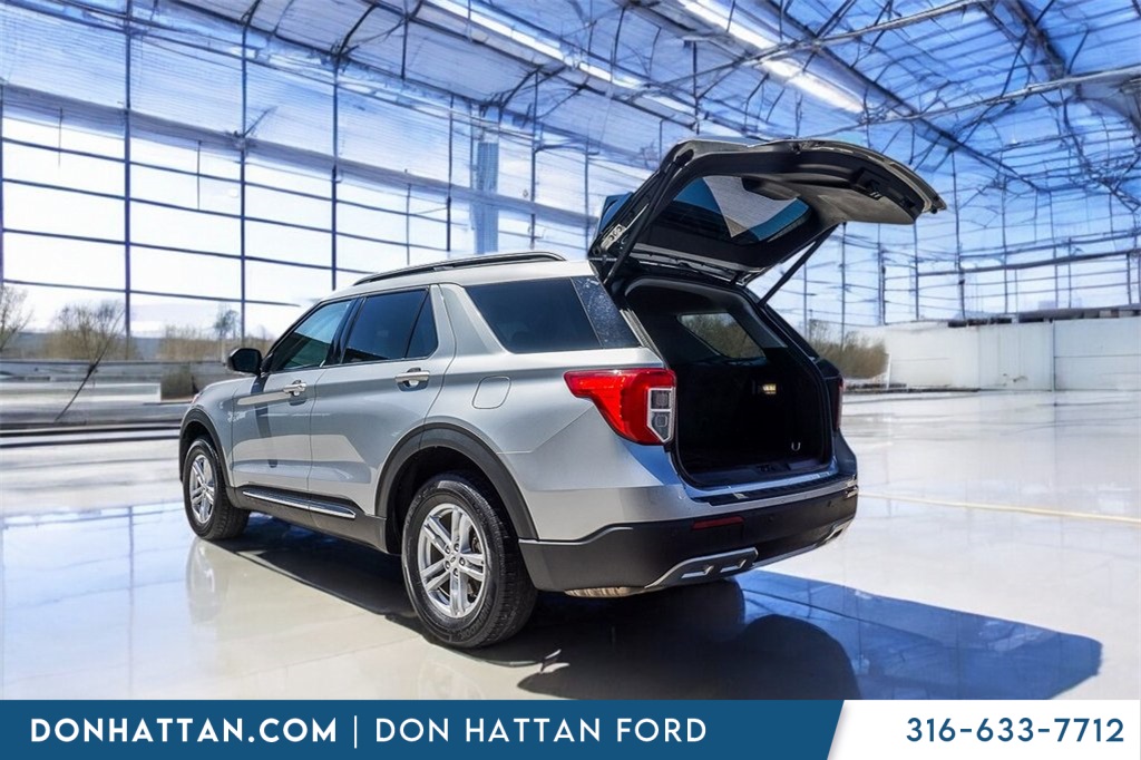 2023 Ford Explorer XLT photo 27