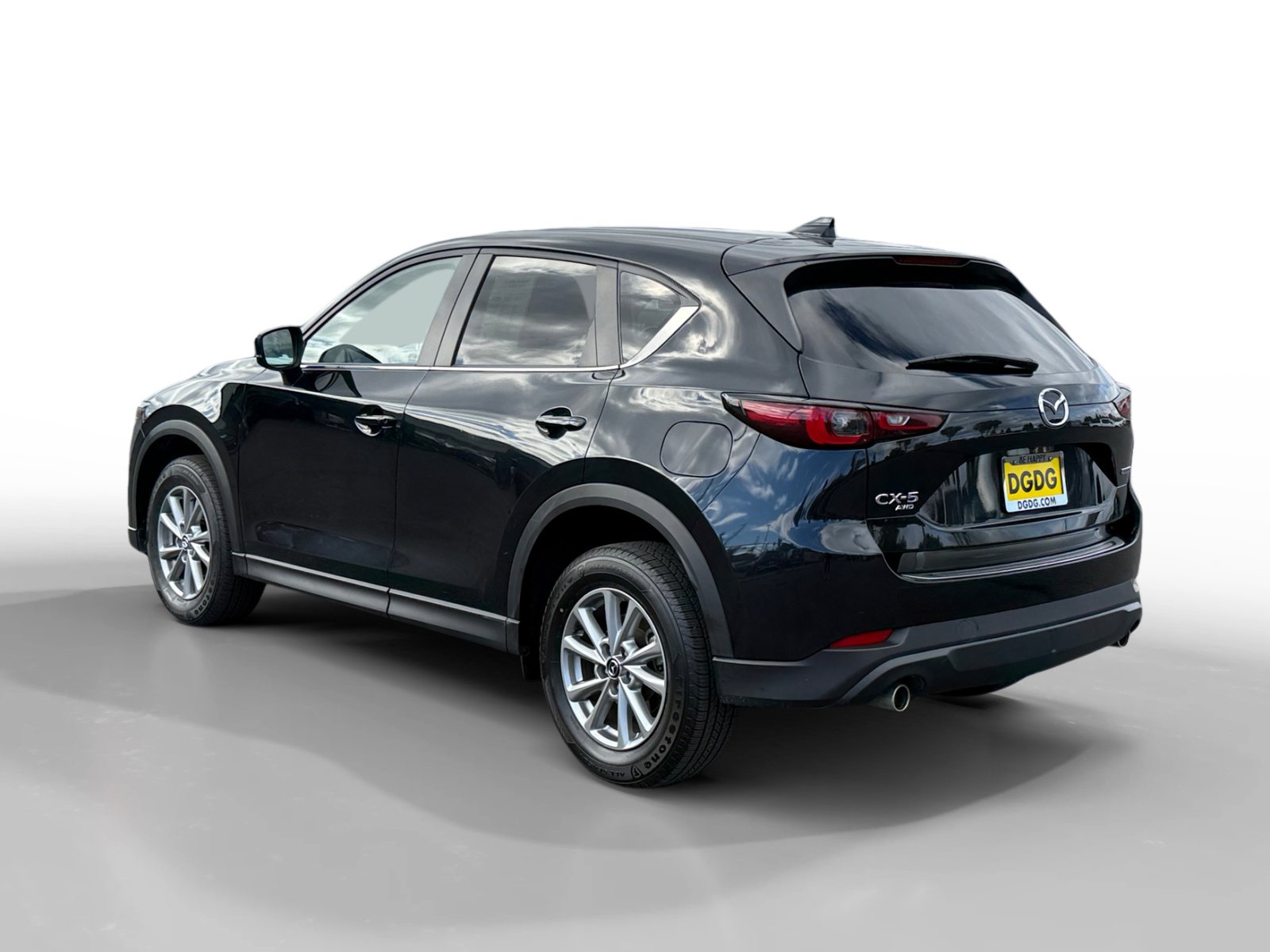 2023 Mazda CX-5 2.5 S Preferred photo 3