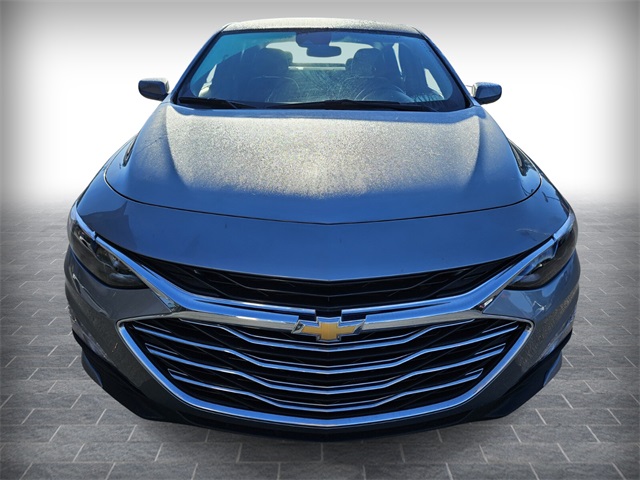 2024 Chevrolet Malibu 1LT photo 2
