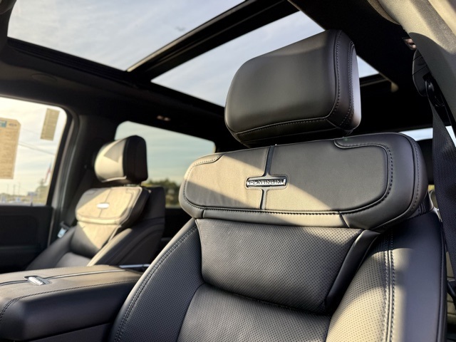 2026 Ford F-250 Platinum photo 17