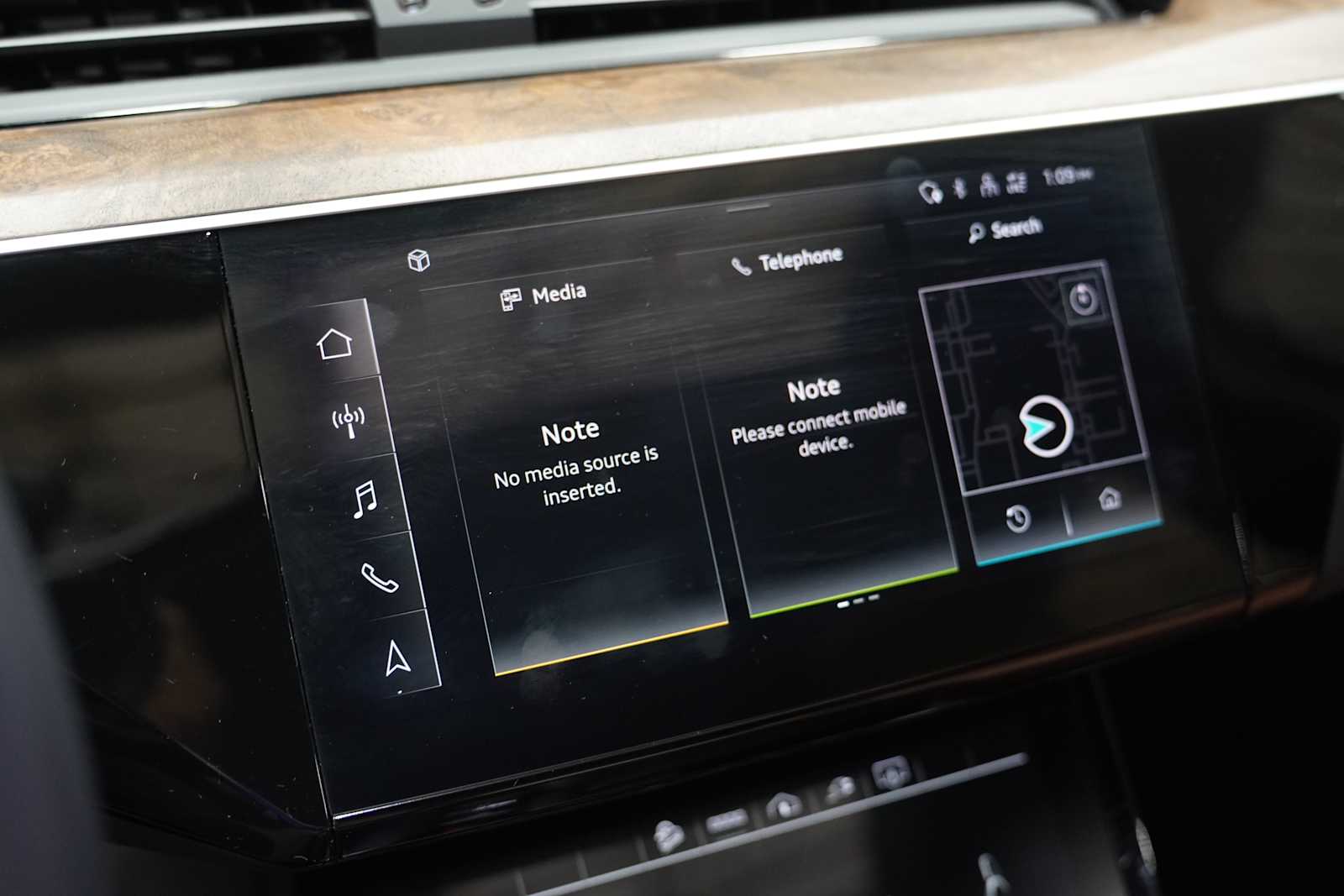 2021 Audi e-tron Premium photo 15