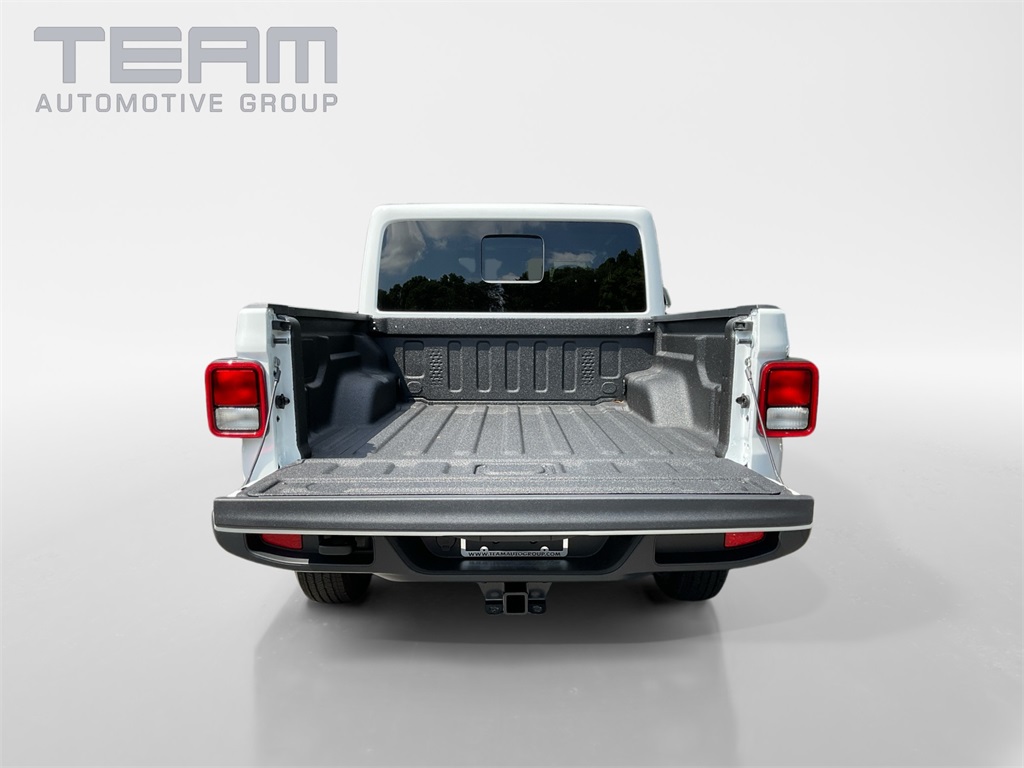 2025 Jeep Gladiator Sport S photo 13