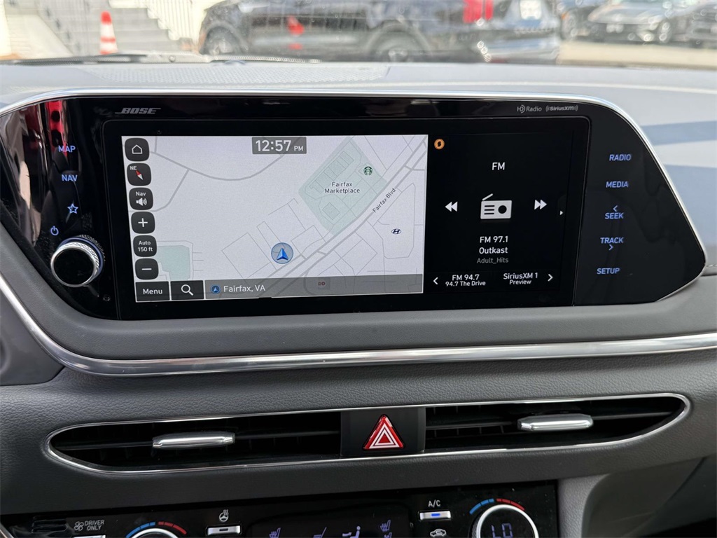 2023 Hyundai Sonata Hybrid Limited photo 3