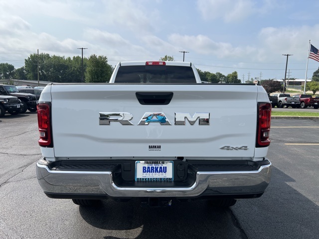 2025 Ram 2500 Tradesman photo 4