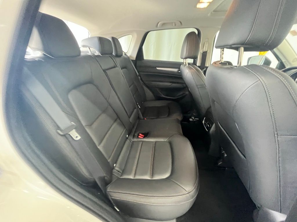 2023 Mazda CX-5 2.5 S Preferred photo 24