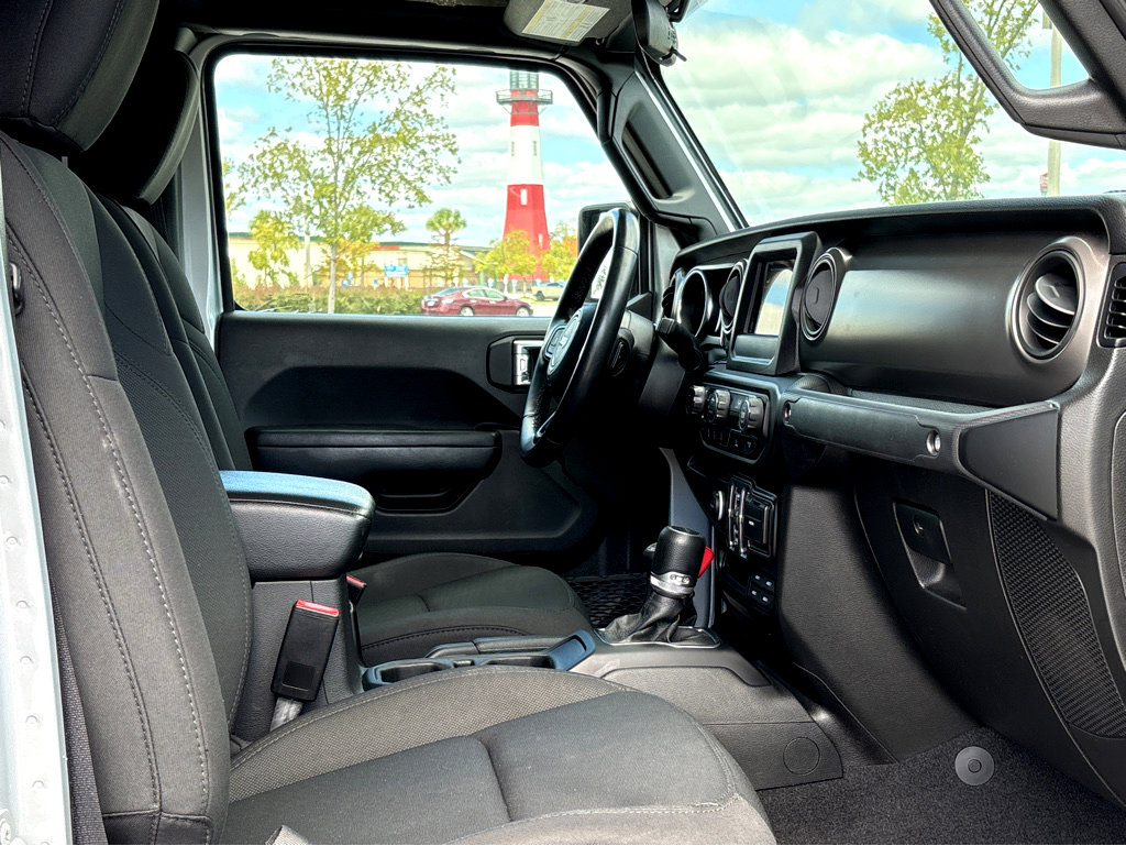 2022 Jeep Gladiator Willys photo 10