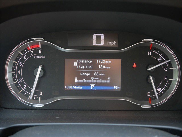2016 Honda Pilot Elite photo 19