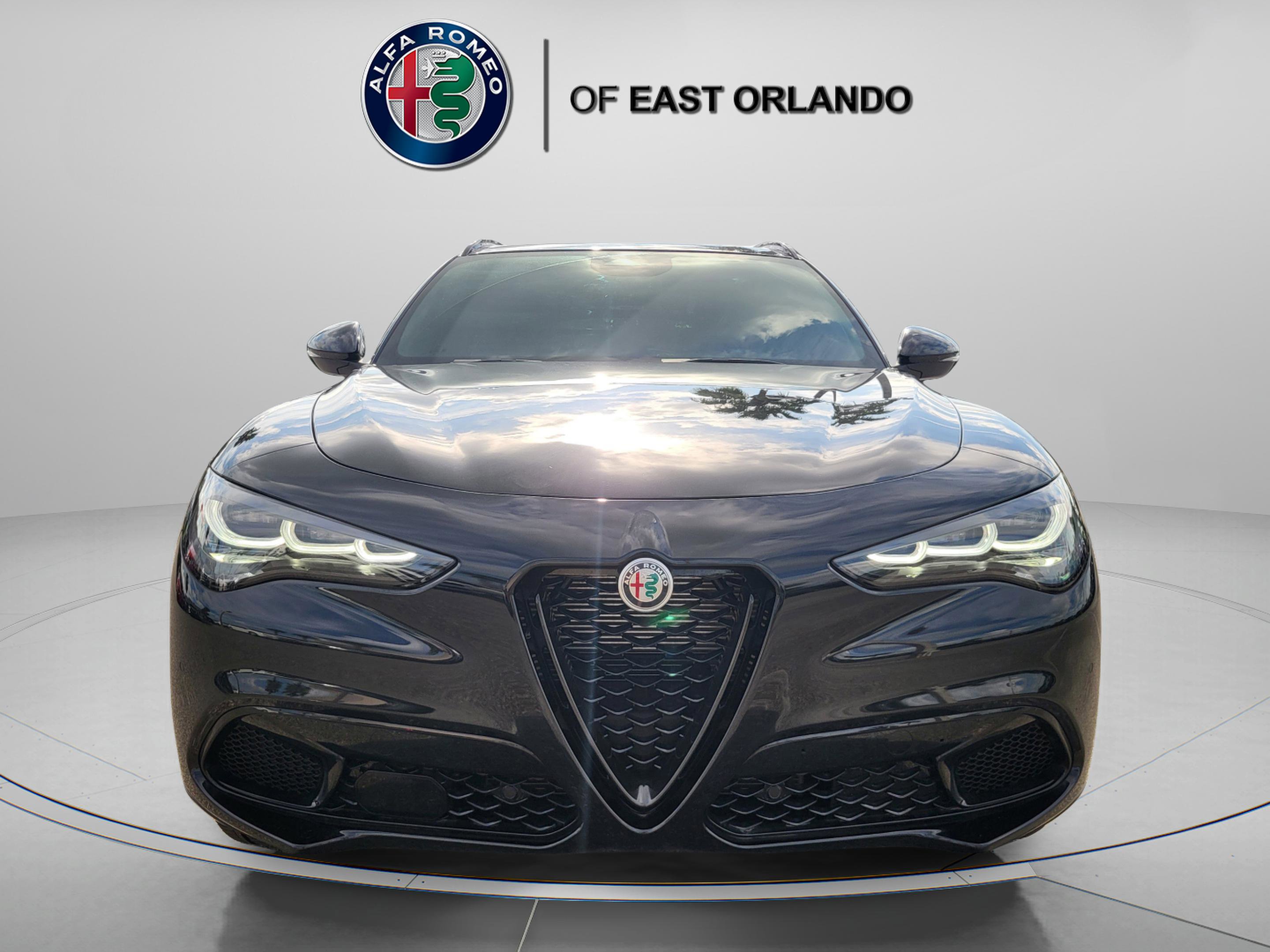 2025 Alfa Romeo Stelvio Sprint Base photo 3