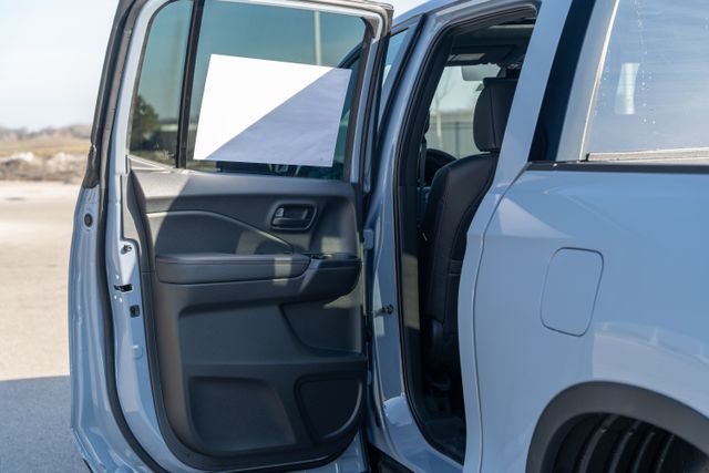 2025 Honda Ridgeline TrailSport photo 16
