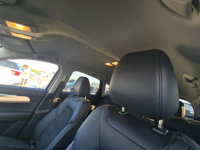 2022 Mazda CX-5 2.5 Select photo 11