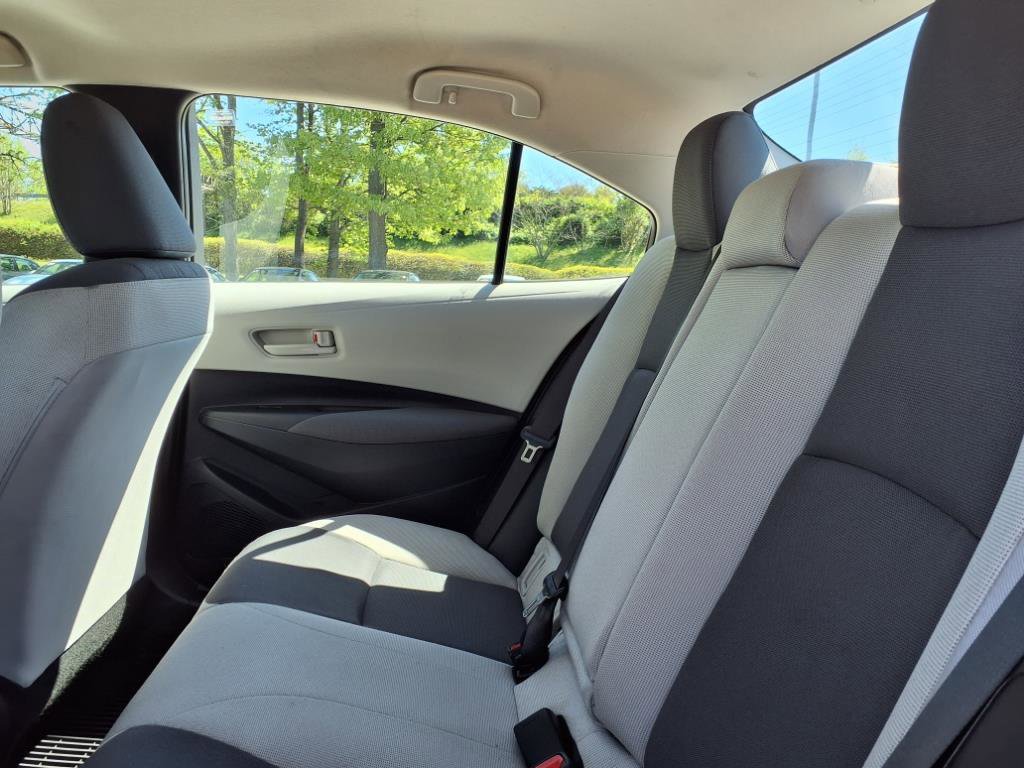 2024 Toyota Corolla LE photo 18