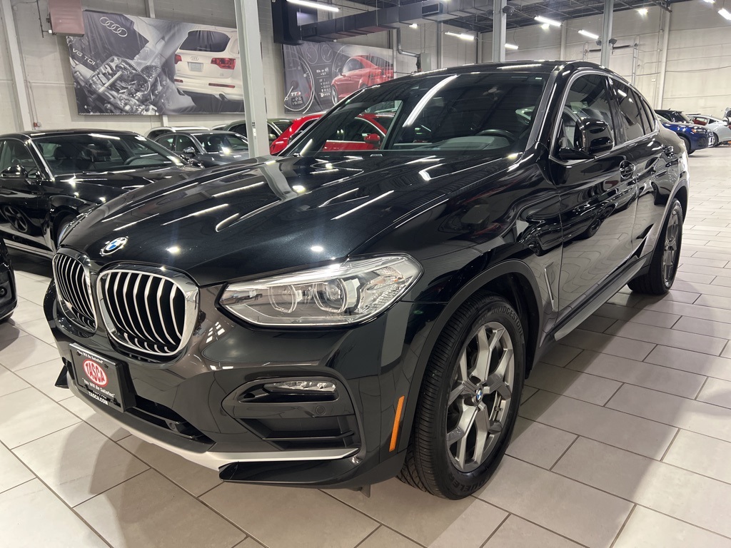 Used 2020 Black BMW xDrive30i image 1