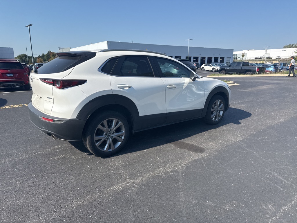 2022 Mazda CX-30 2.5 Select photo 3