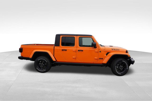 2025 Jeep Gladiator Willys photo 2