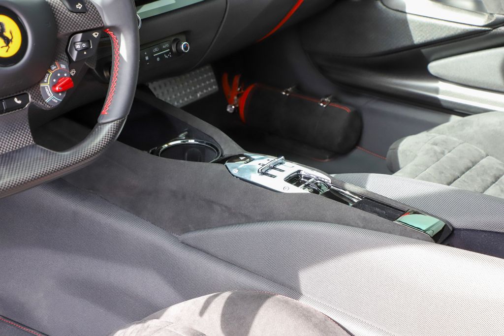 2023 Ferrari 812 Competizione photo 21