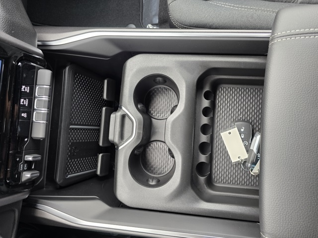 2026 Ram 1500 Big Horn photo 16
