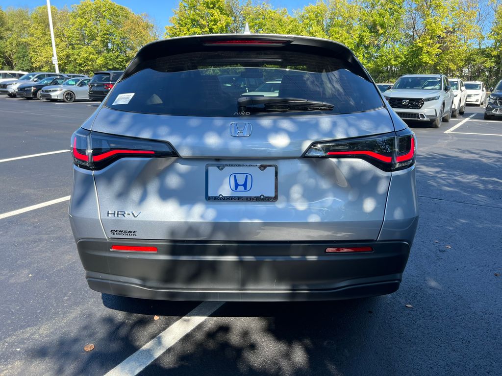 2026 Honda HR-V LX photo 3