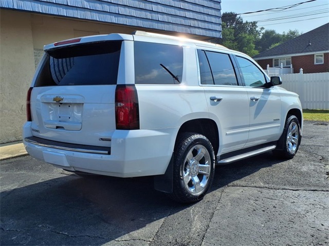 2017 Chevrolet Tahoe Premier photo 2