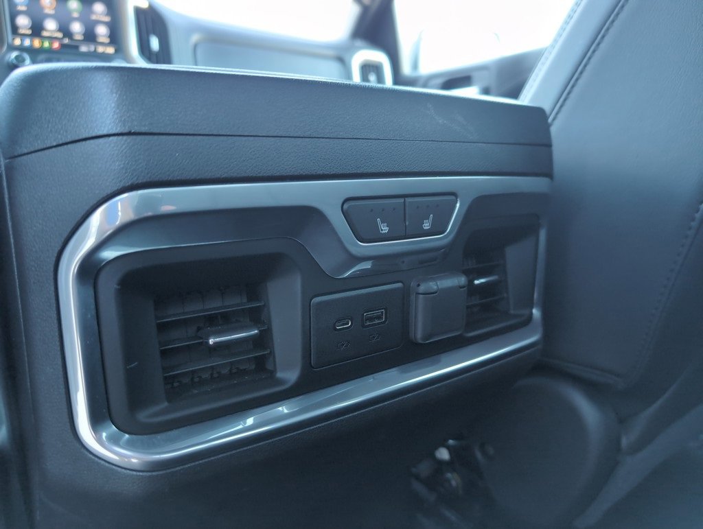 2019 Chevrolet Silverado High Country photo 13