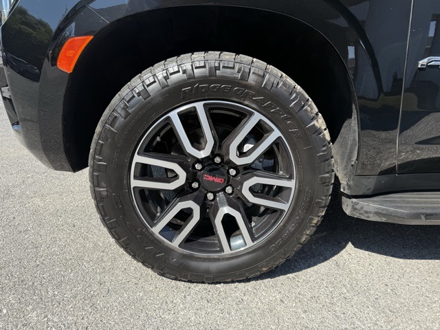 2021 Gmc Yukon AT4 photo 9