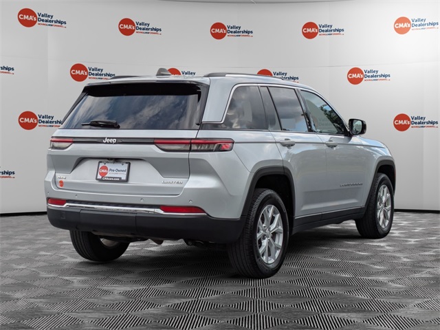 2023 Jeep Grand Cherokee Limited photo 2
