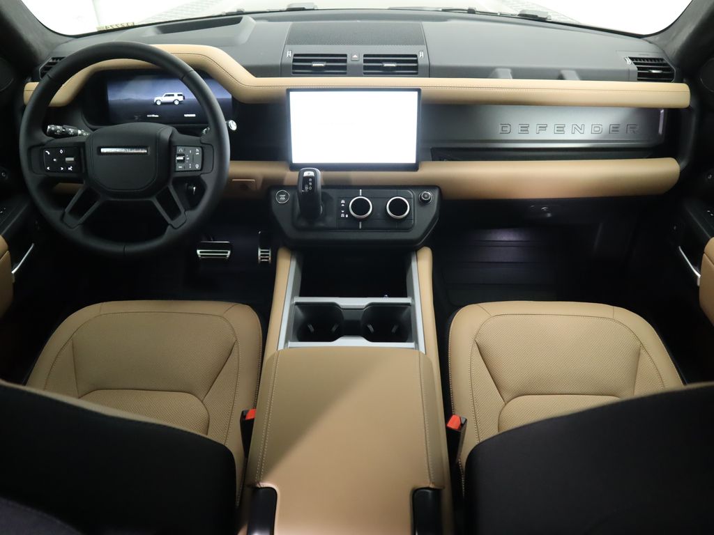 2025 Land Rover Defender 130 X photo 10