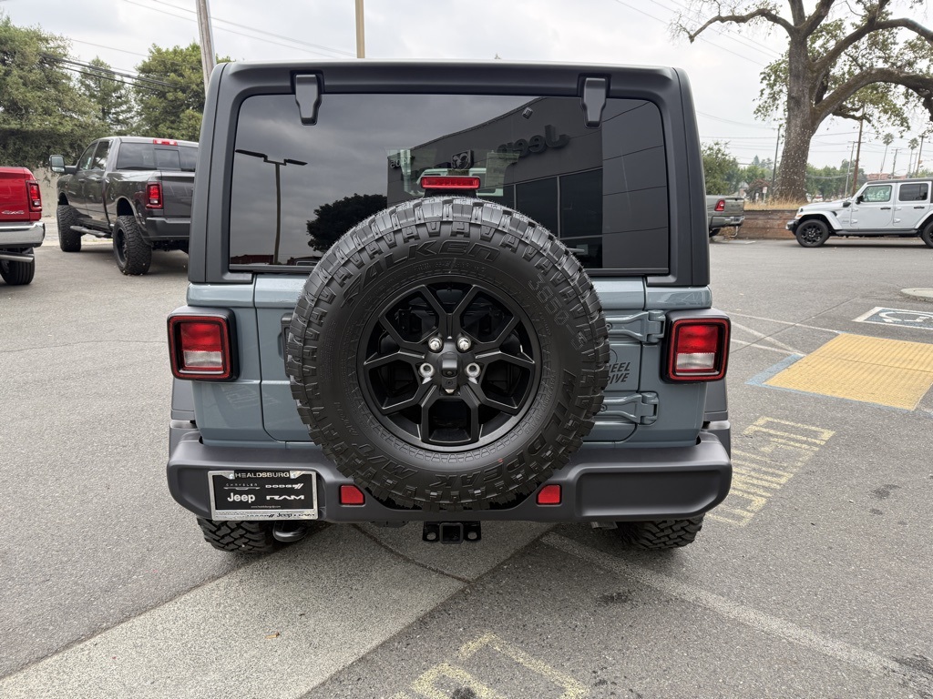 2025 Jeep Wrangler Willys photo 4