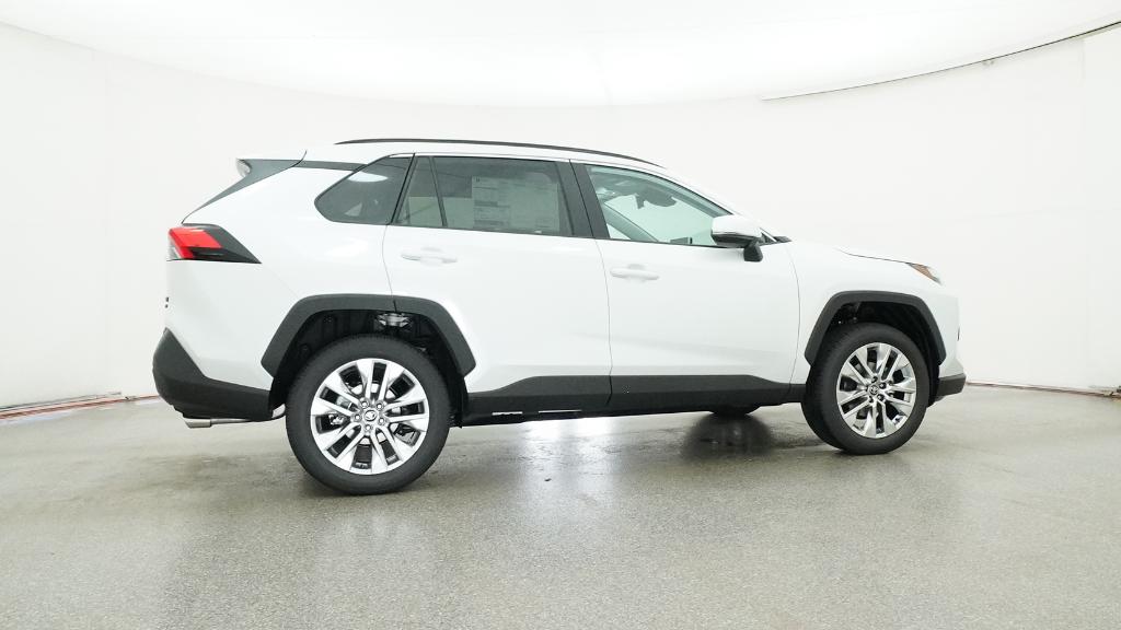 2025 Toyota RAV4 XLE Premium photo 24