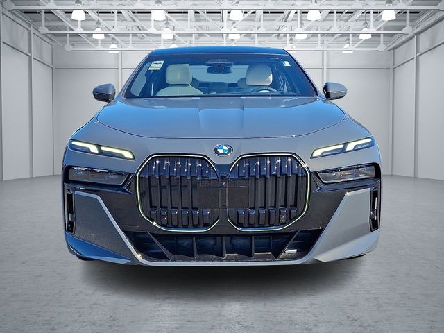 2026 Bmw 740i xDrive photo 2