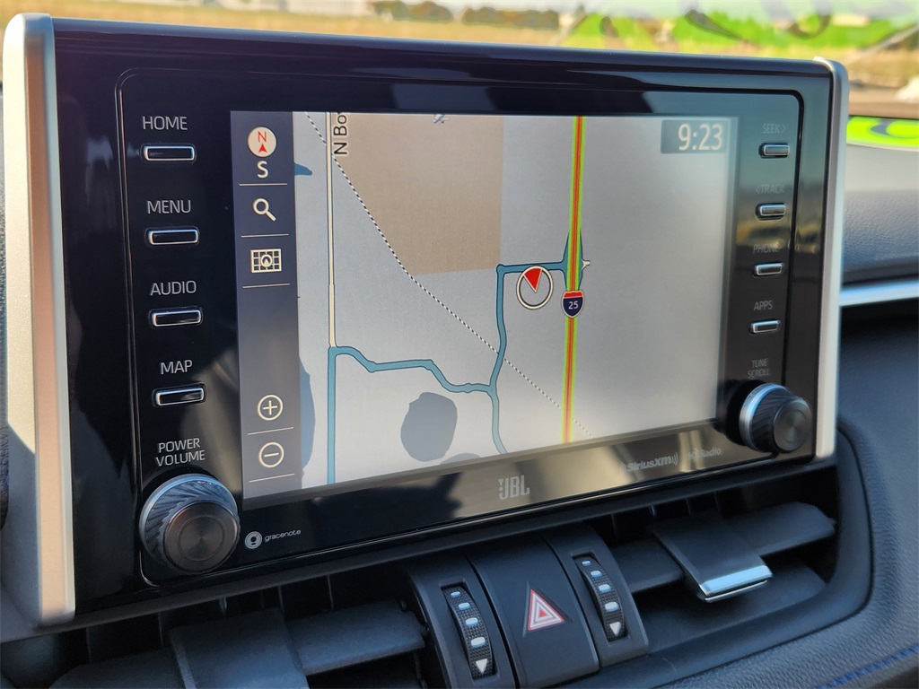 2020 Toyota RAV4 Hybrid XSE photo 23