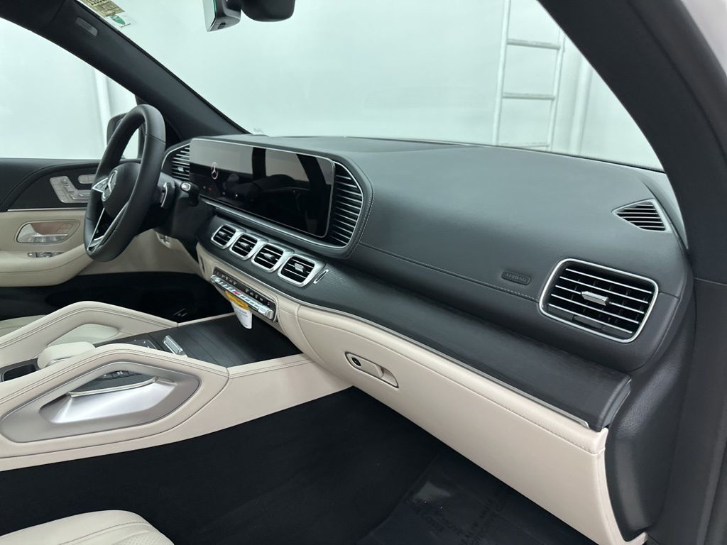 2026 Mercedes Benz GLE 450 4MATIC photo 21