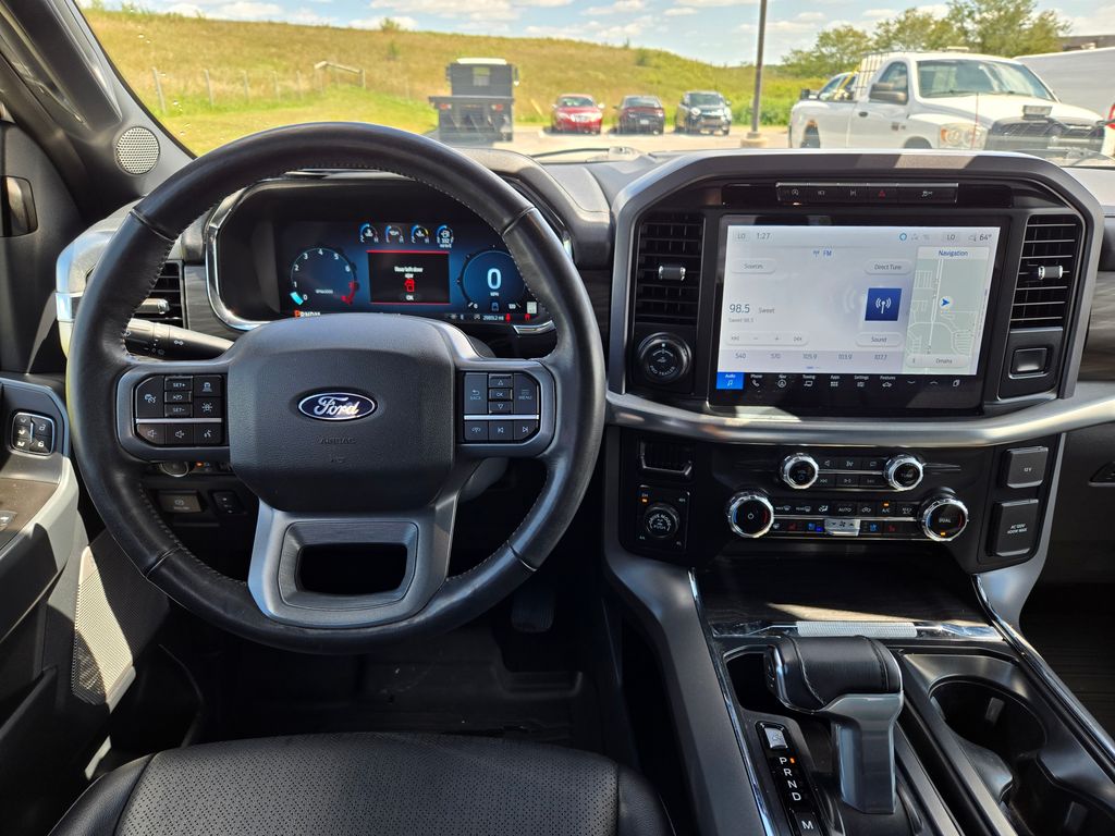 2024 Ford F-150 Lariat photo 16