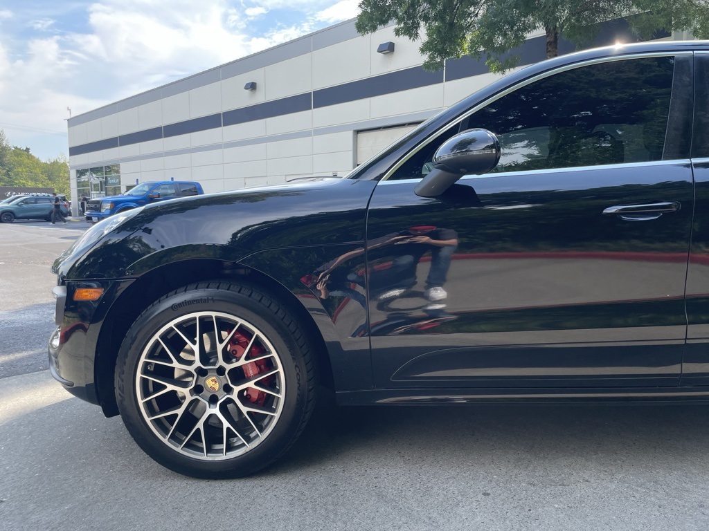 2018 Porsche Macan Turbo photo 5