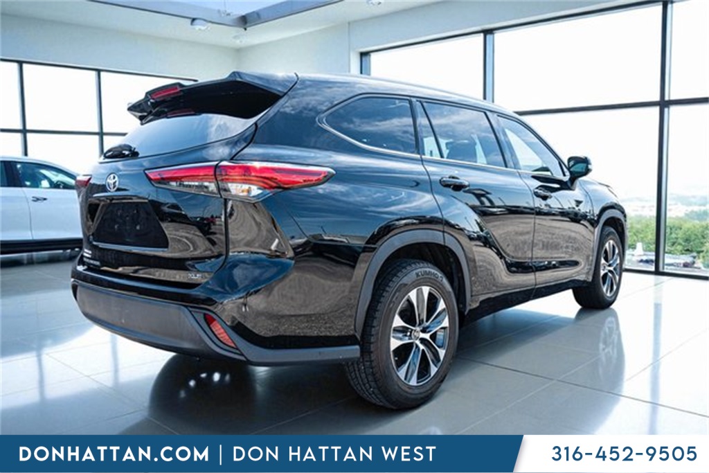 2022 Toyota Highlander XLE photo 35