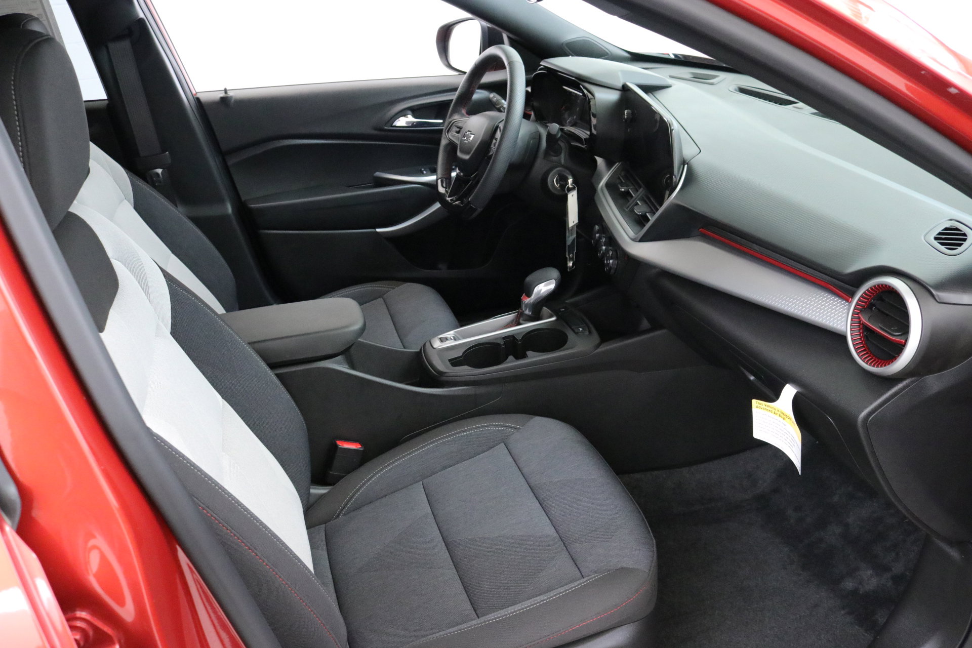 2024 Chevrolet Trax photo 28