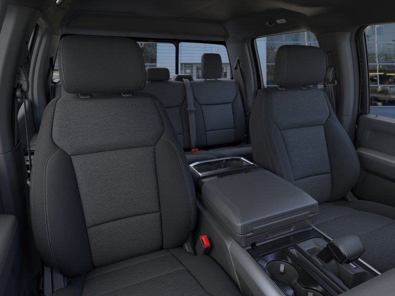 2025 Ford F-150 XLT photo 8