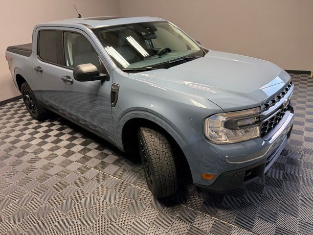 2024 Ford Maverick XLT photo 2