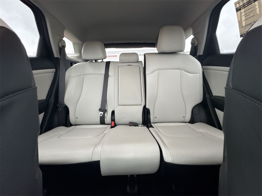 2024 Kia Sportage EX photo 13