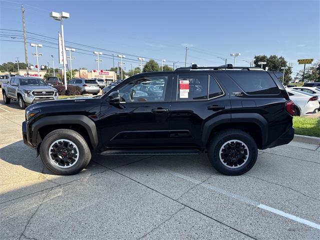 2025 Toyota 4Runner TRD Off-Road Premium photo 3