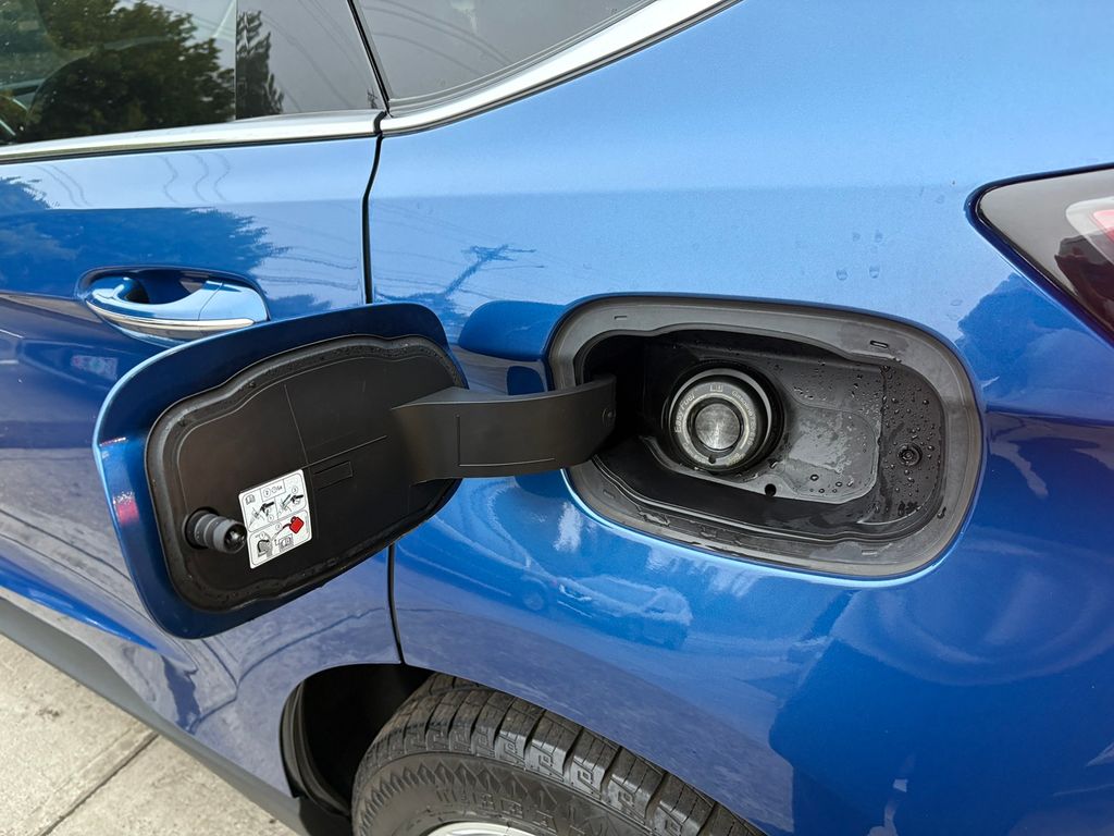 2022 Ford Edge Titanium photo 32