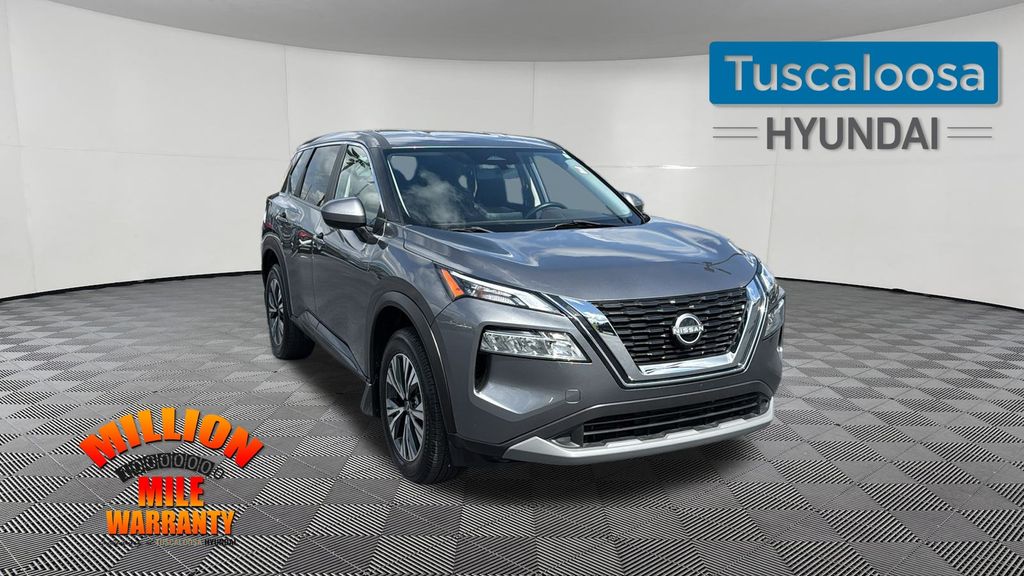 2023 Nissan Rogue SV's photo