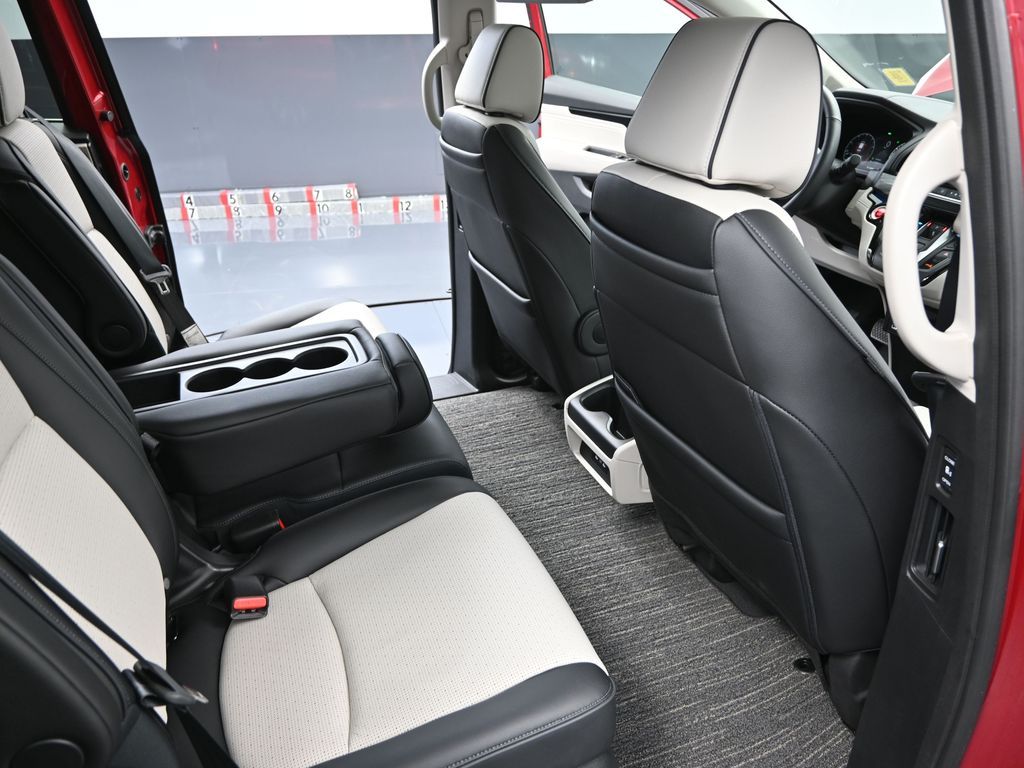 2025 Honda Odyssey Elite photo 38