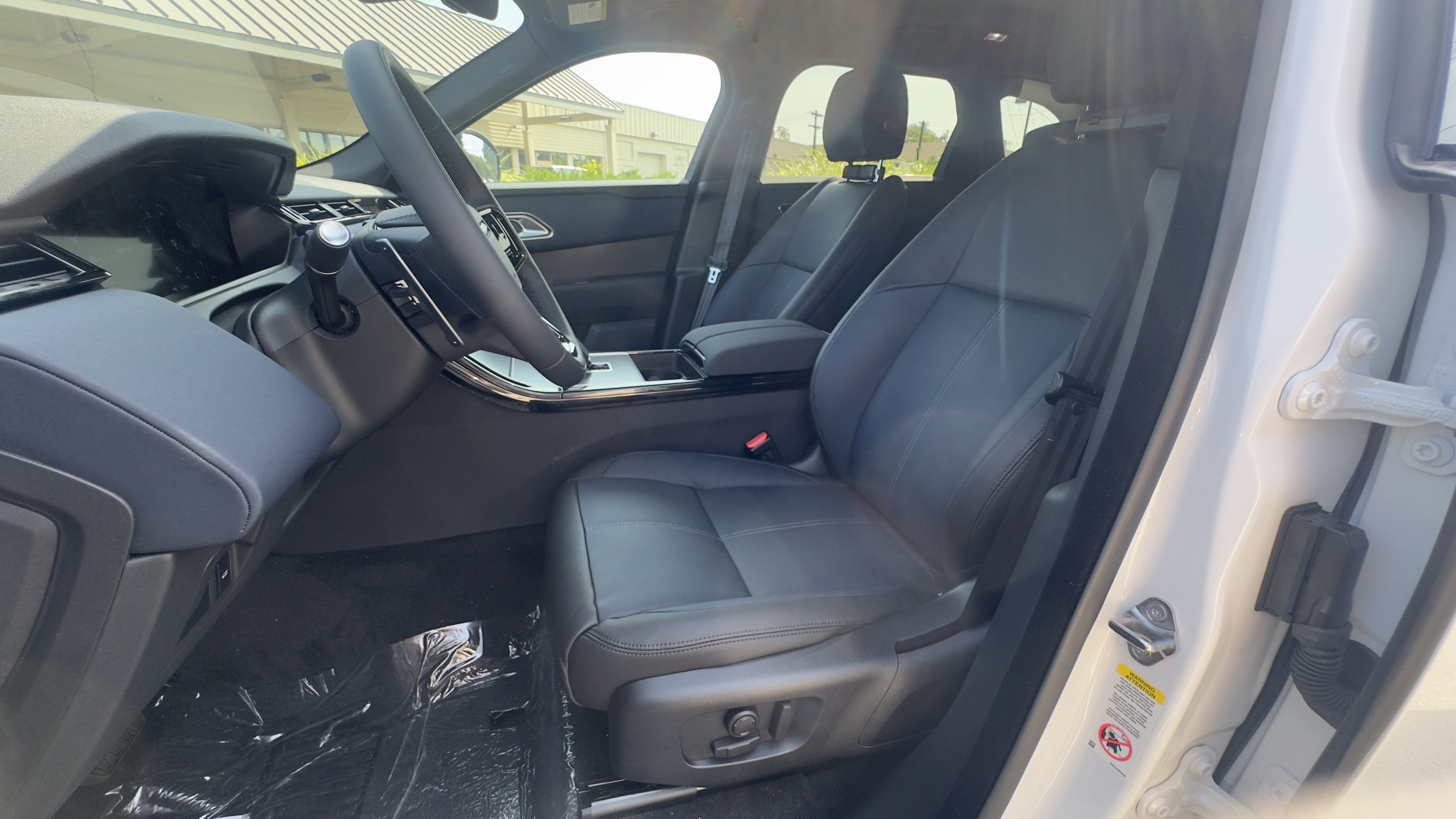 2026 Land Rover Range Rover Velar S photo 2