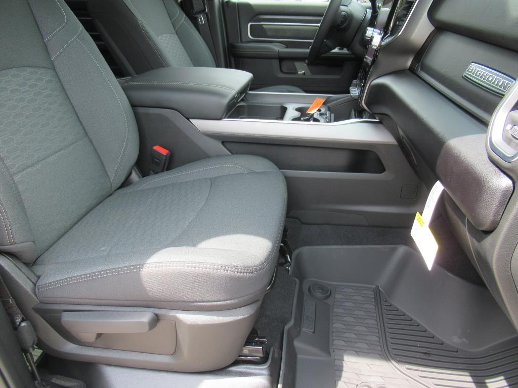 2025 Ram 2500 Big Horn photo 11